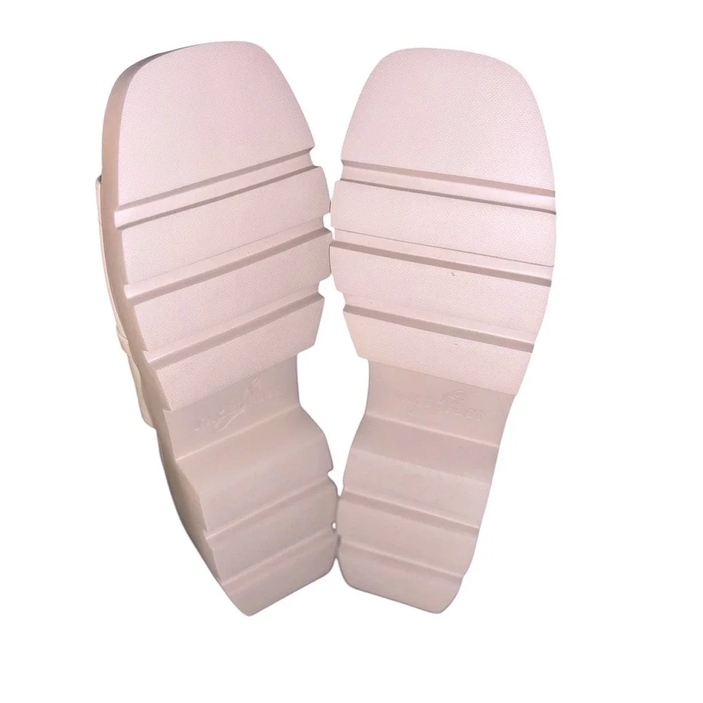 Naked Feet ISO‎ Platform Sandals Sz 10 NEW Beige Neutral Chain Detail